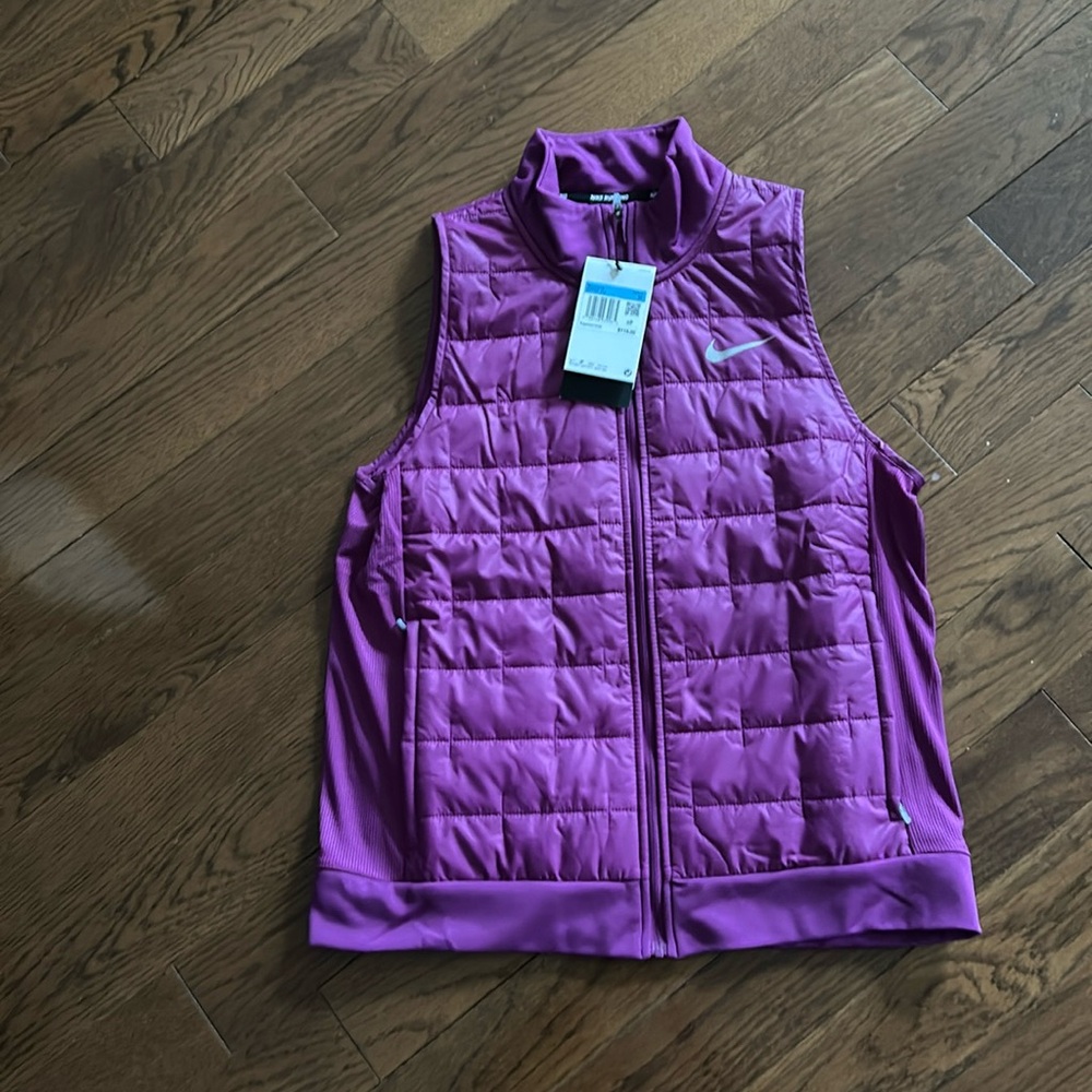 NIKE Insulated Vest- Size M- Brand New with Tags